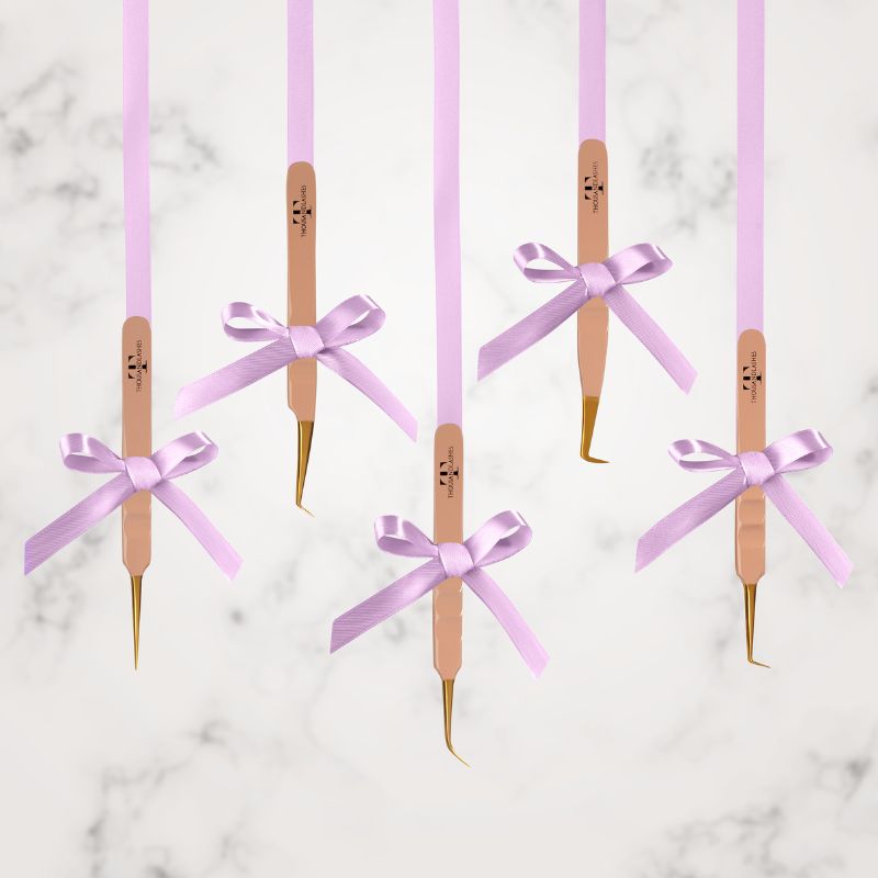 Nude Eyelash Tweezers
